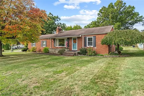 1931 Homedale Ave NW, Canton, OH 44708
