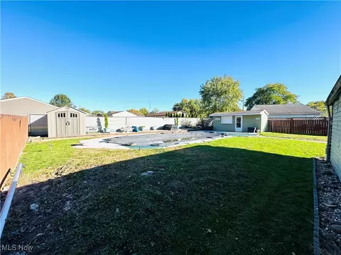 1503 Difford Dr, Niles, OH 44446 photo 12