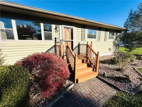 1503 Difford Dr, Niles, OH 44446 photo 2
