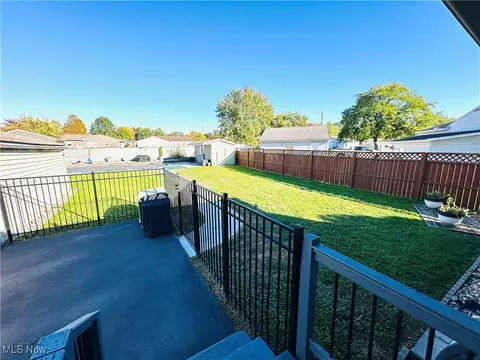 1503 Difford Dr, Niles, OH 44446 photo 5