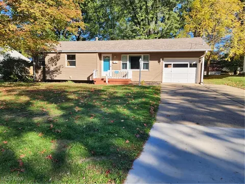 912 Barclay Ave, Salem, OH 44460