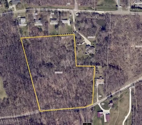 000 53rd St SW, Canton, OH 44626
