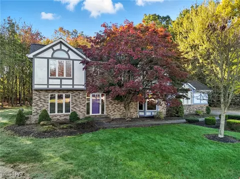 8981 Edgewood Dr, North Royalton, OH 44133
