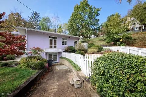 Exterior - 7 Arlington Dr, Wheeling, WV 26003 photo 6 of 8