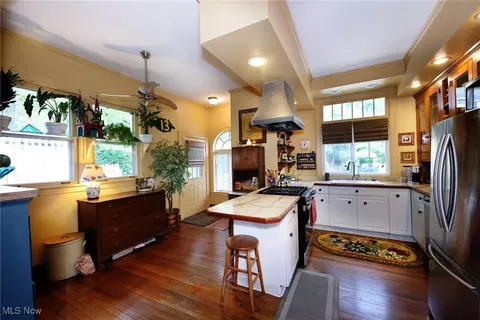 Kitchen - 7 Arlington Dr, Wheeling, WV 26003 photo 2 of 2
