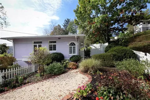 Exterior - 7 Arlington Dr, Wheeling, WV 26003 photo 7 of 8