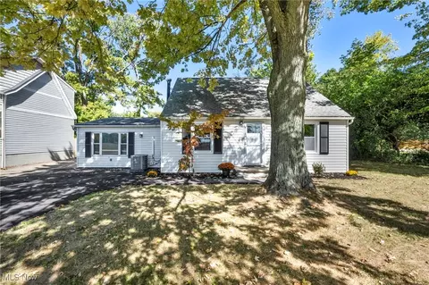 7325 Adkins Rd, Mentor, OH 44060