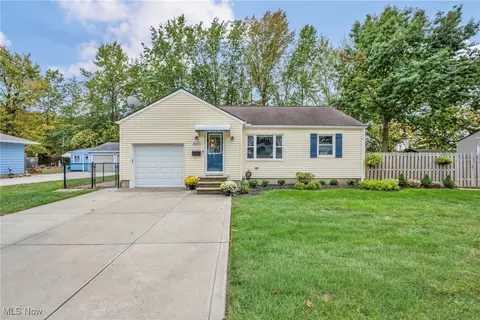 36842 St Clair St, Willoughby, OH 44094