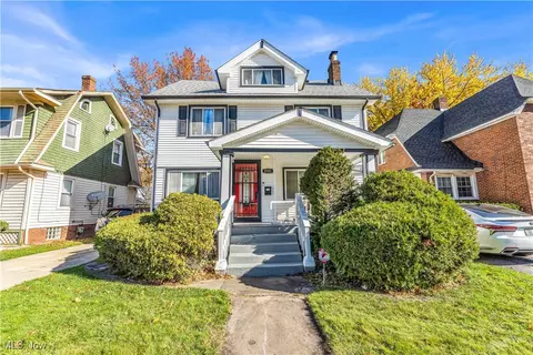 2123 N Taylor Rd, Cleveland Heights, OH 44112