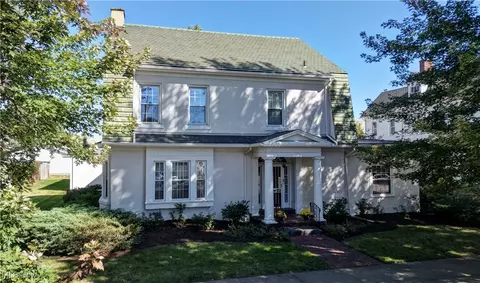 239 E High Ave, New Philadelphia, OH 44663