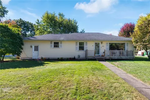205 N Crown Hill Rd, Orrville, OH 44667