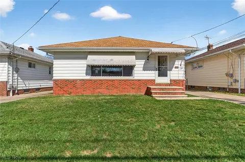 12911 Bangor Ave, Garfield Heights, OH 44125