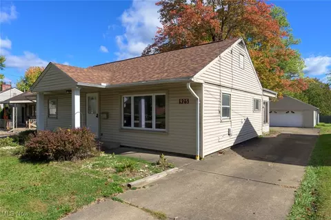 925 Ohio Ave, Mcdonald, OH 44437