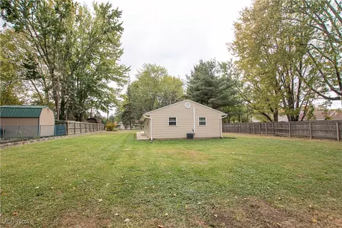 Exterior - 706 S Abbe Rd N, Elyria, OH 44035 photo 7 of 8