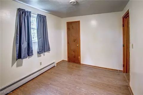 Bedroom - 706 S Abbe Rd N, Elyria, OH 44035 photo 3 of 10