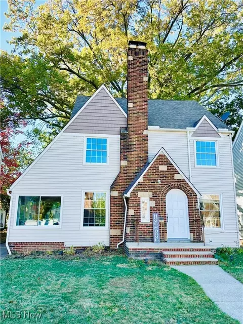 290 E 216th St, Euclid, OH 44123