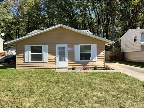 6255 Rosebelle Ave, North Ridgeville, OH 44039