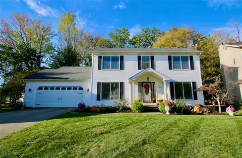 38220 Westminster Ln, Willoughby, OH 44094