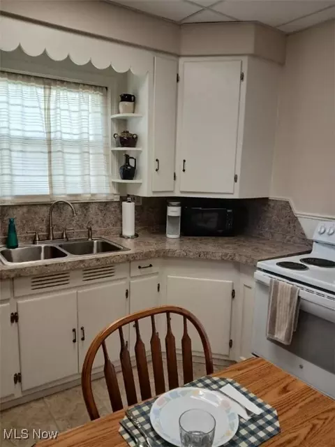 193 4th St SE, Brewster, OH 44613 photo 9