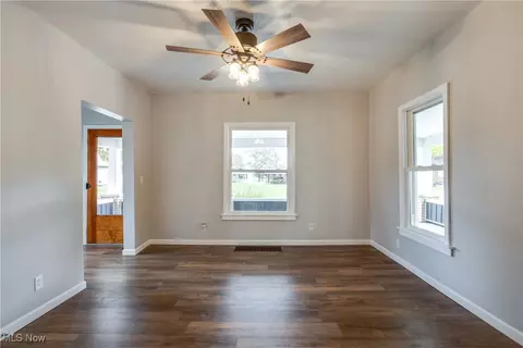 Living - 206 E Main St, Dalton, OH 44618 photo 4 of 9