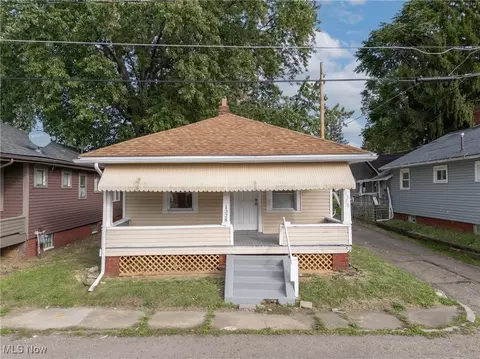 1328 Struble Ave NE, Canton, OH 44705