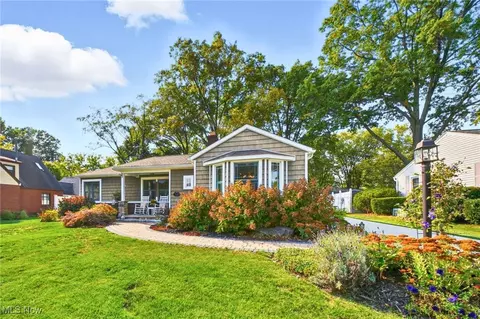 420 Woodland Ave, Wadsworth, OH 44281
