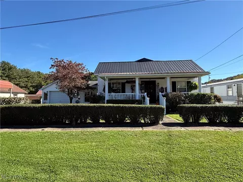 136 Webster Ave, Friendly, WV 26146 photo 1