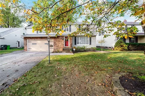 4781 Dorshwood Rd, South Euclid, OH 44121