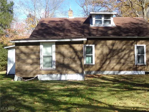 30555 Spring Valley Rd, Dennison, OH 44621