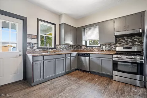 5231 Stark Ave, Ashtabula, OH 44004 photo 6