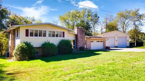 101 Glover Ln, Toronto, OH 43964
