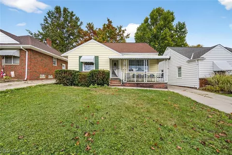 11611 Fordham Rd, Garfield Heights, OH 44125