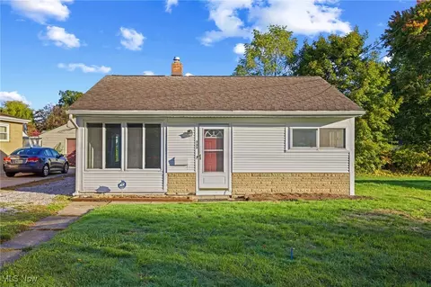355 Lockwood St, Akron, OH 44314