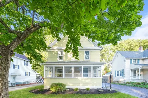 2110 12th St SW, Akron, OH 44314