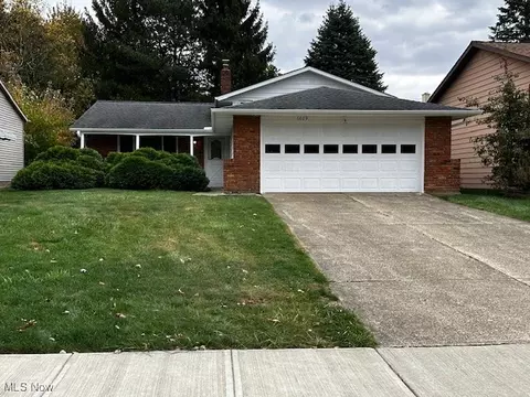6609 Arbordale Ave, Solon, OH 44139