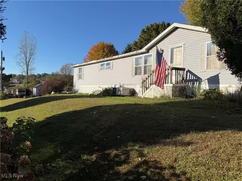 8515 Alabama Ave SW, Navarre, OH 44662