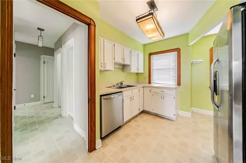 6711 Forest Ave, Parma, OH 44129 photo 11