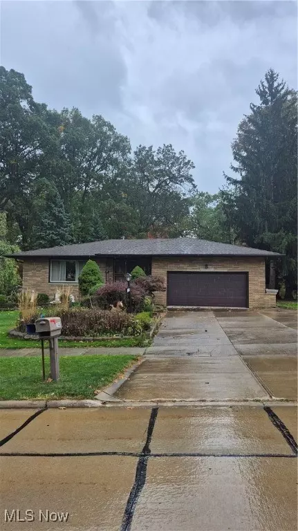 Other - 2900 Parmalee Dr, Seven Hills, OH 44131 photo 2 of 14