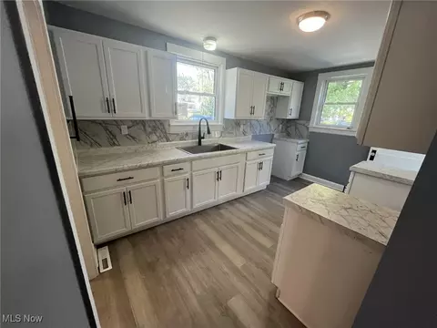 623 W 57th St, Ashtabula, OH 44004 photo 14