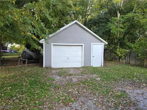 623 W 57th St, Ashtabula, OH 44004 photo 26