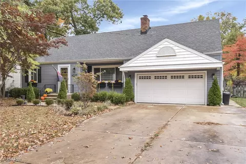 24014 Wolf Rd, Bay Village, OH 44140