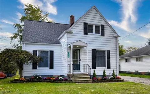 1575 Lander Rd, Mayfield Heights, OH 44124