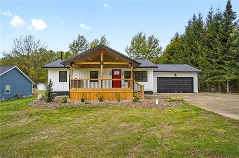 4570 Cynthia Dr, North Canton, OH 44720