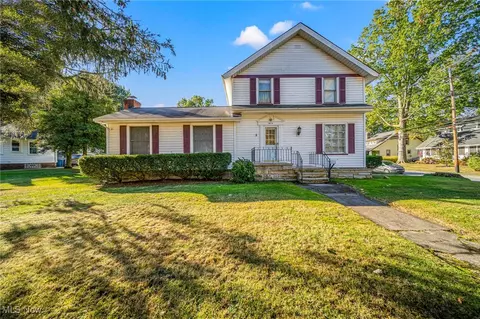 38210 South St, Willoughby, OH 44094