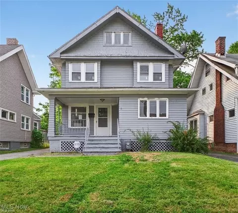 839 Nela View Rd, Cleveland Heights, OH 44112