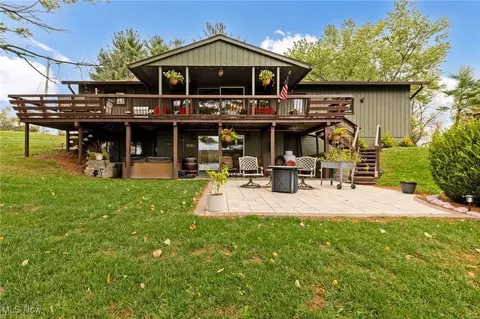 3290 W Shad Dr, Mansfield, OH 44903