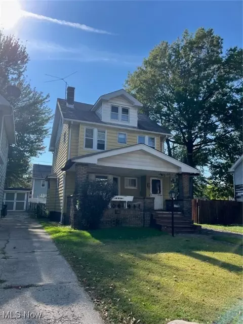 13908 Glenside Rd, Cleveland, OH 44110