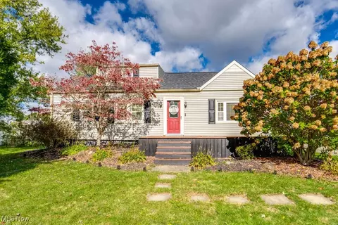 3894 Tulane Ave, Louisville, OH 44641