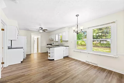 462 Gresham Dr, Fairlawn, OH 44333 photo 10