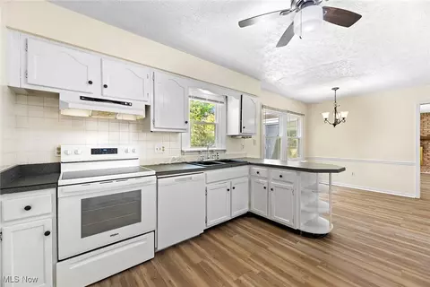 462 Gresham Dr, Fairlawn, OH 44333 photo 13